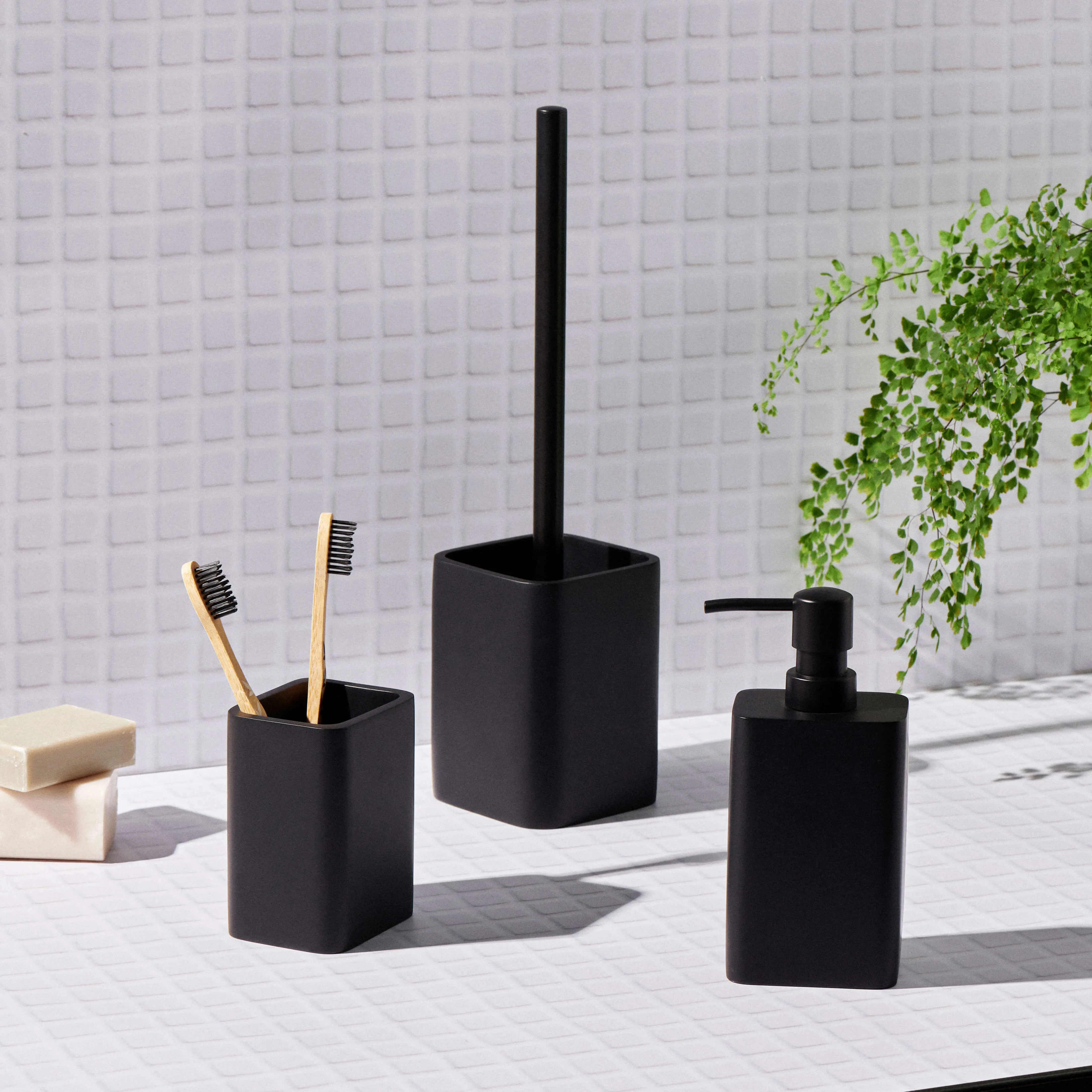 Copenhagen Dispenser 8 x 18cm - Black