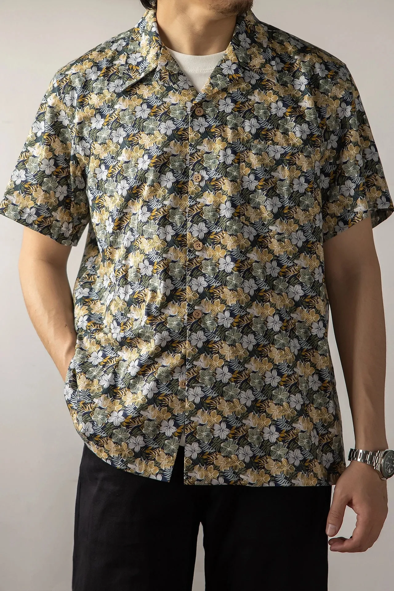 Red Tornado Floral Aloha Shirts For Men - 100% Cotton Beach Hawaiian Shirt