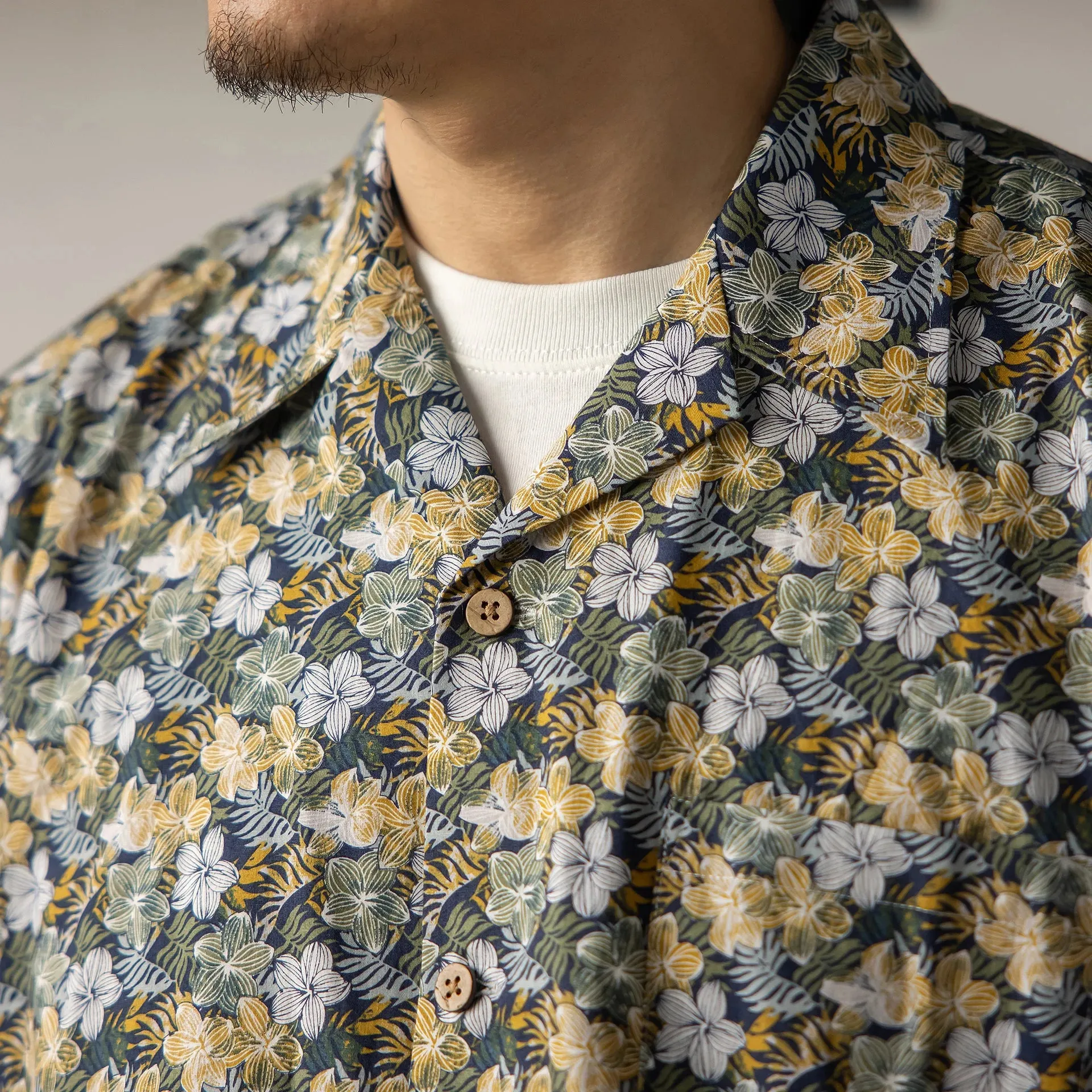 Red Tornado Floral Aloha Shirts For Men - 100% Cotton Beach Hawaiian Shirt