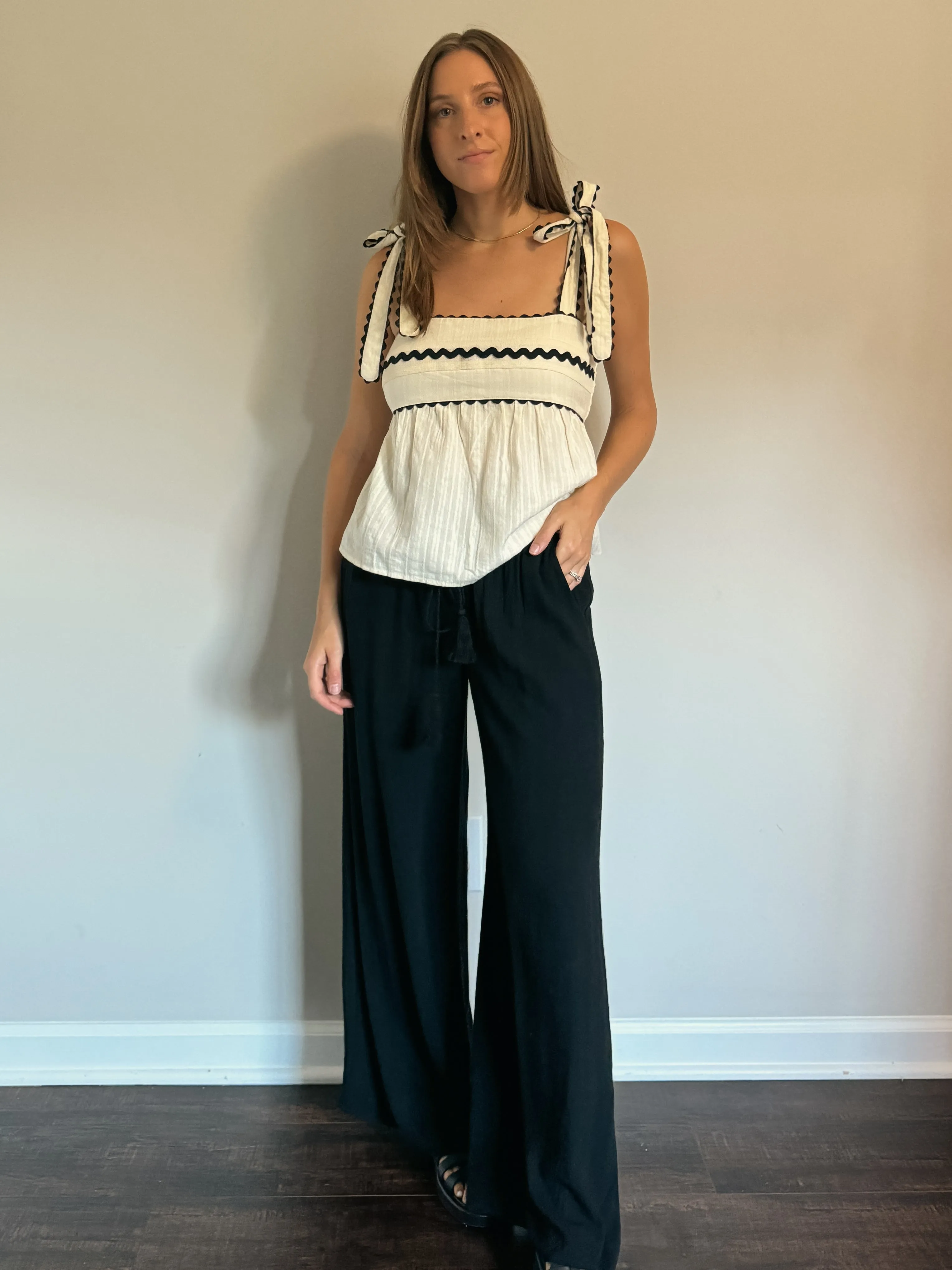 Scallop Trim Top