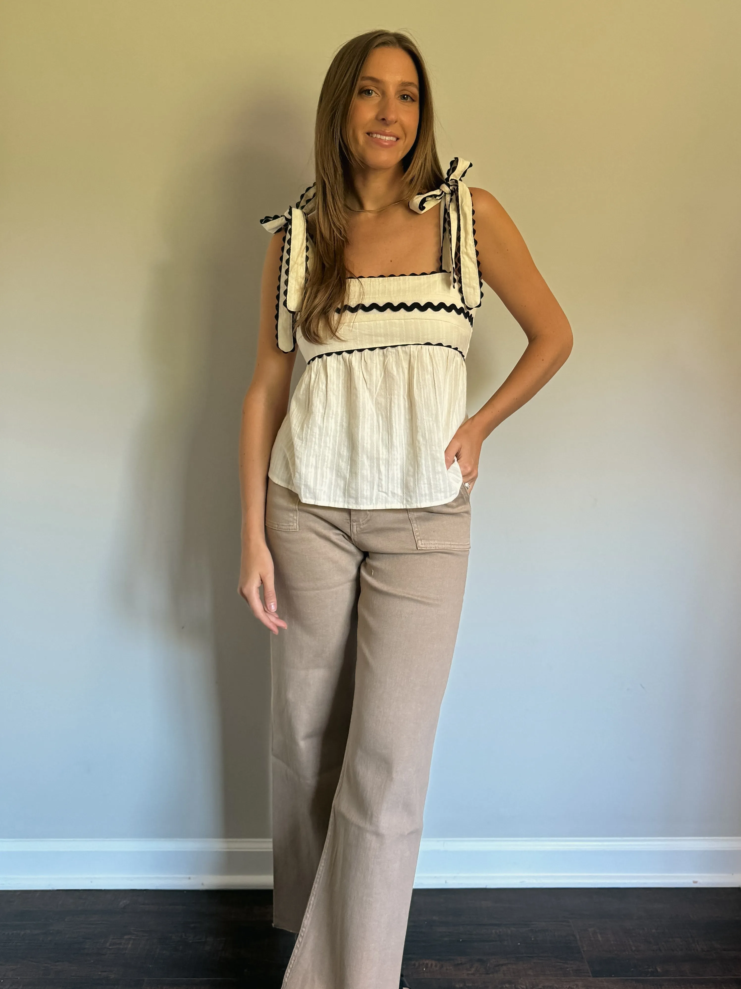 Scallop Trim Top