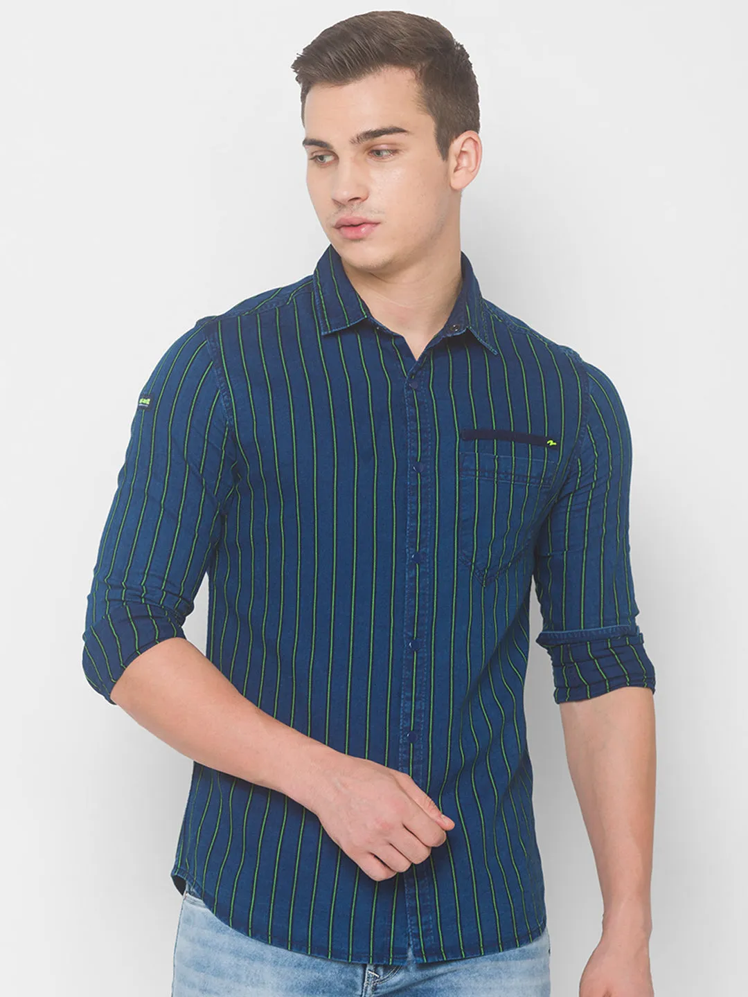 Spykar Men Neon Green Cotton Slim Fit Shirt