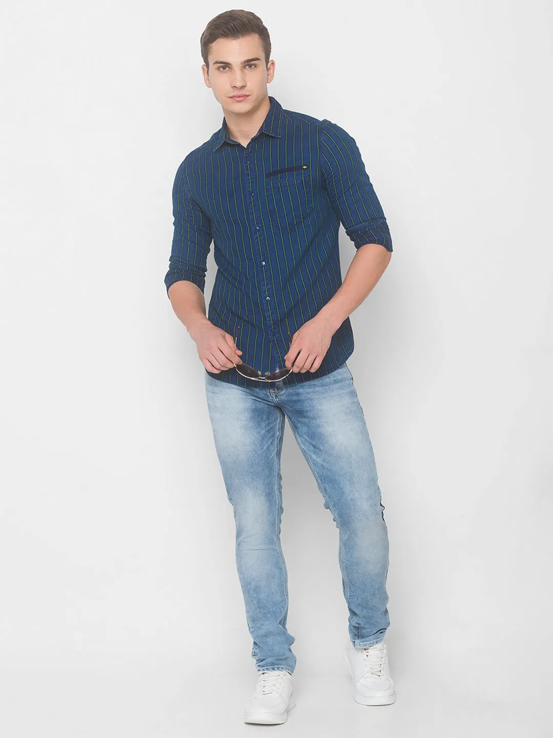 Spykar Men Neon Green Cotton Slim Fit Shirt