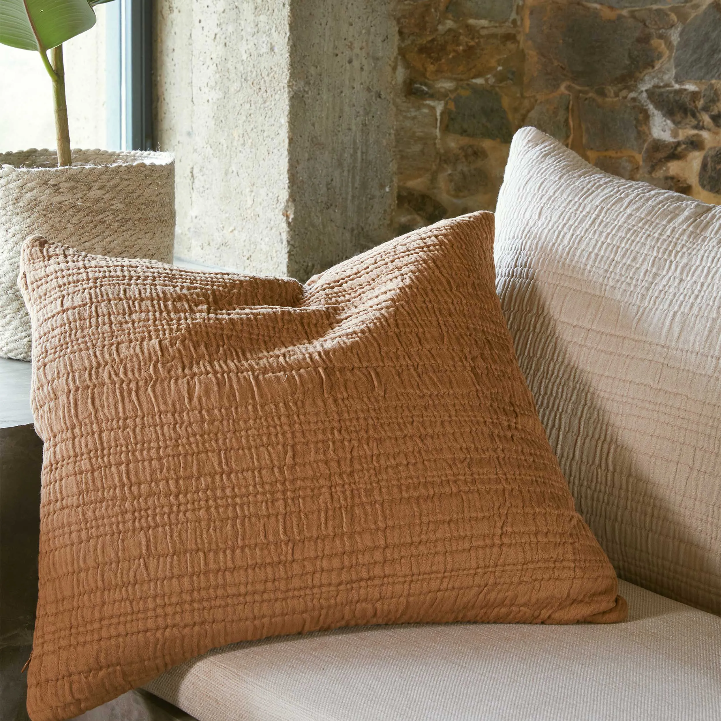 Velho Cushion Cover [Soft clay]